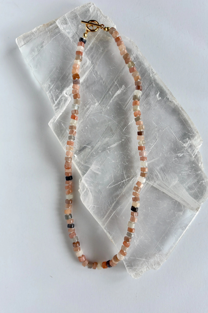 Maeven – Moonstone Heishi Necklace 22in